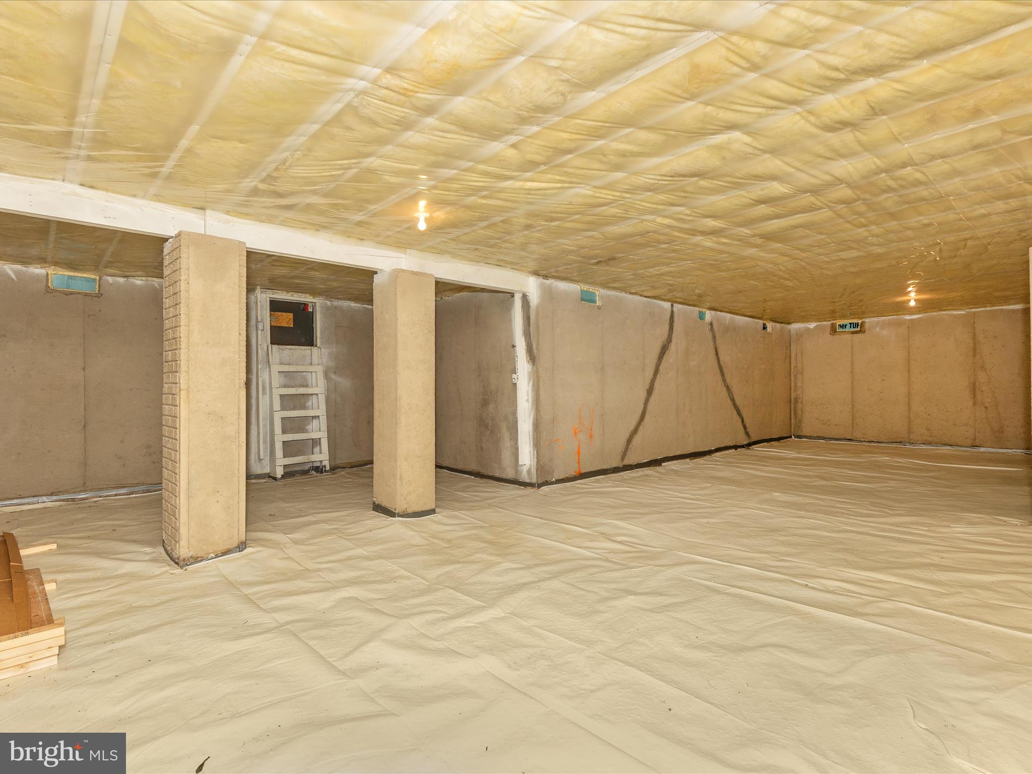 SIGNATURE CLUB AT GREENVIEW - Residential