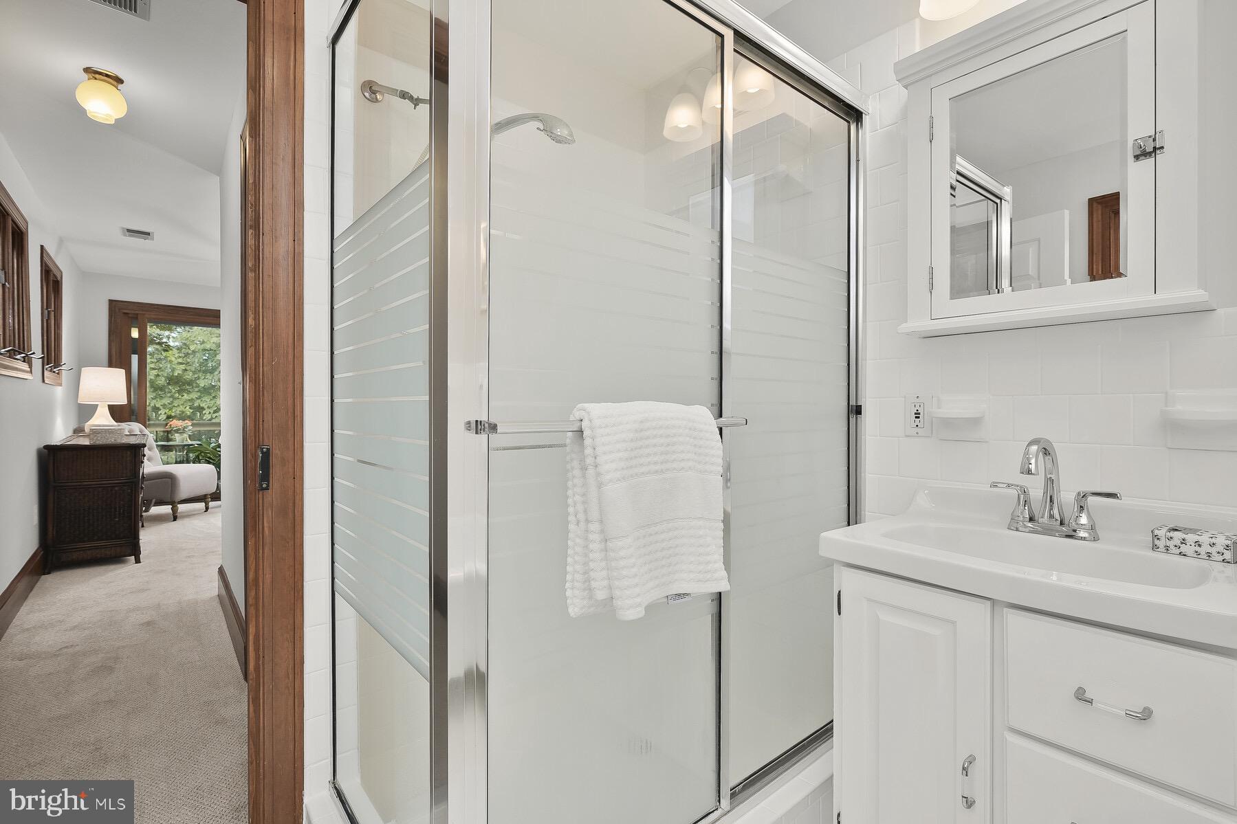 GLEN ECHO - Residential