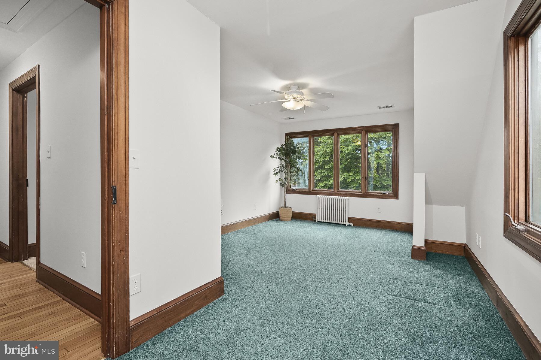 GLEN ECHO - Residential