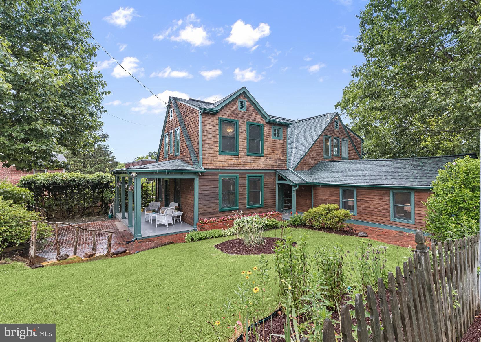 GLEN ECHO - Residential