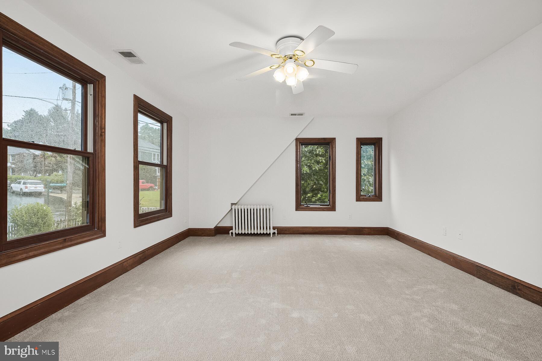 GLEN ECHO - Residential