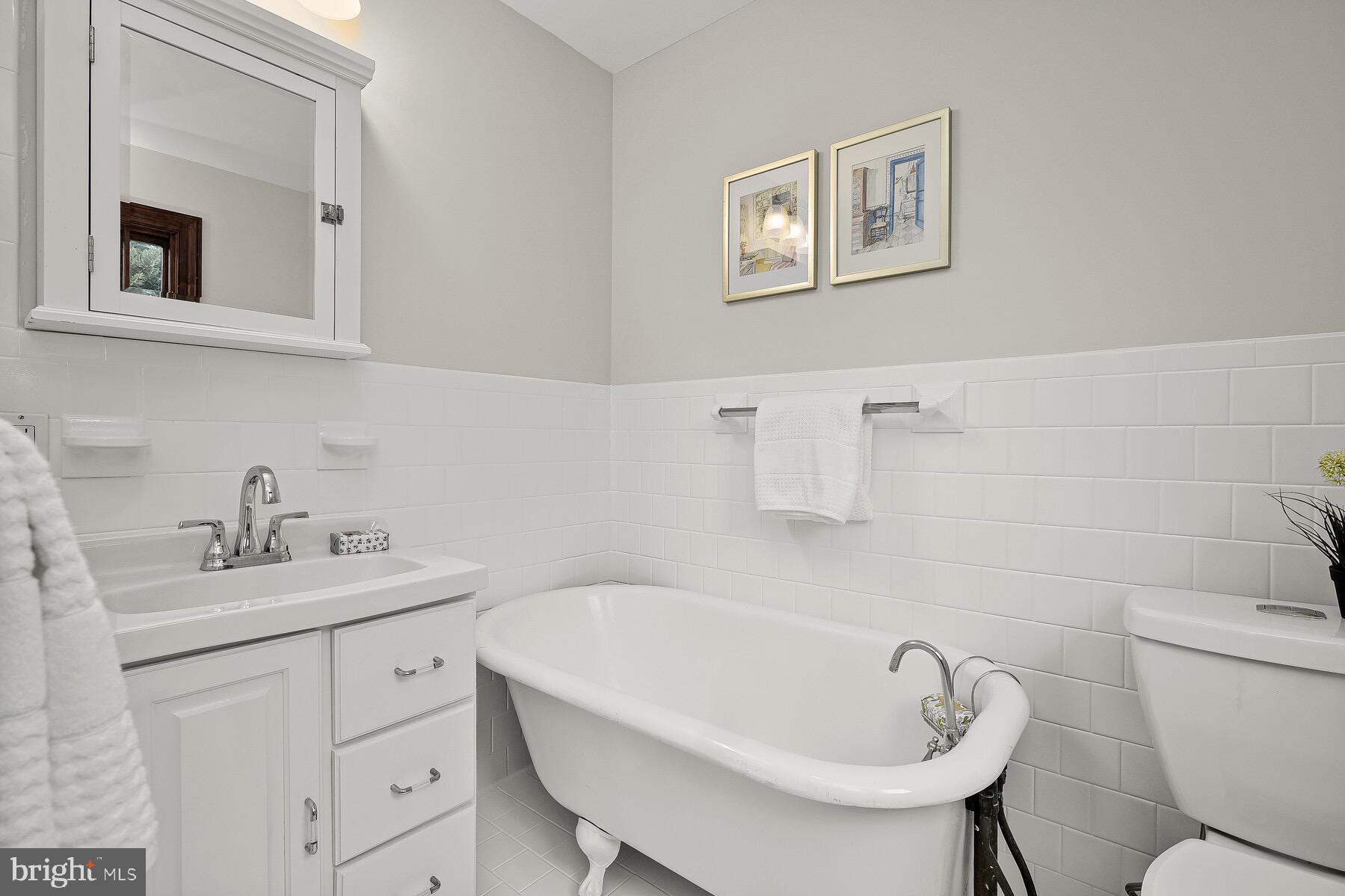 GLEN ECHO - Residential