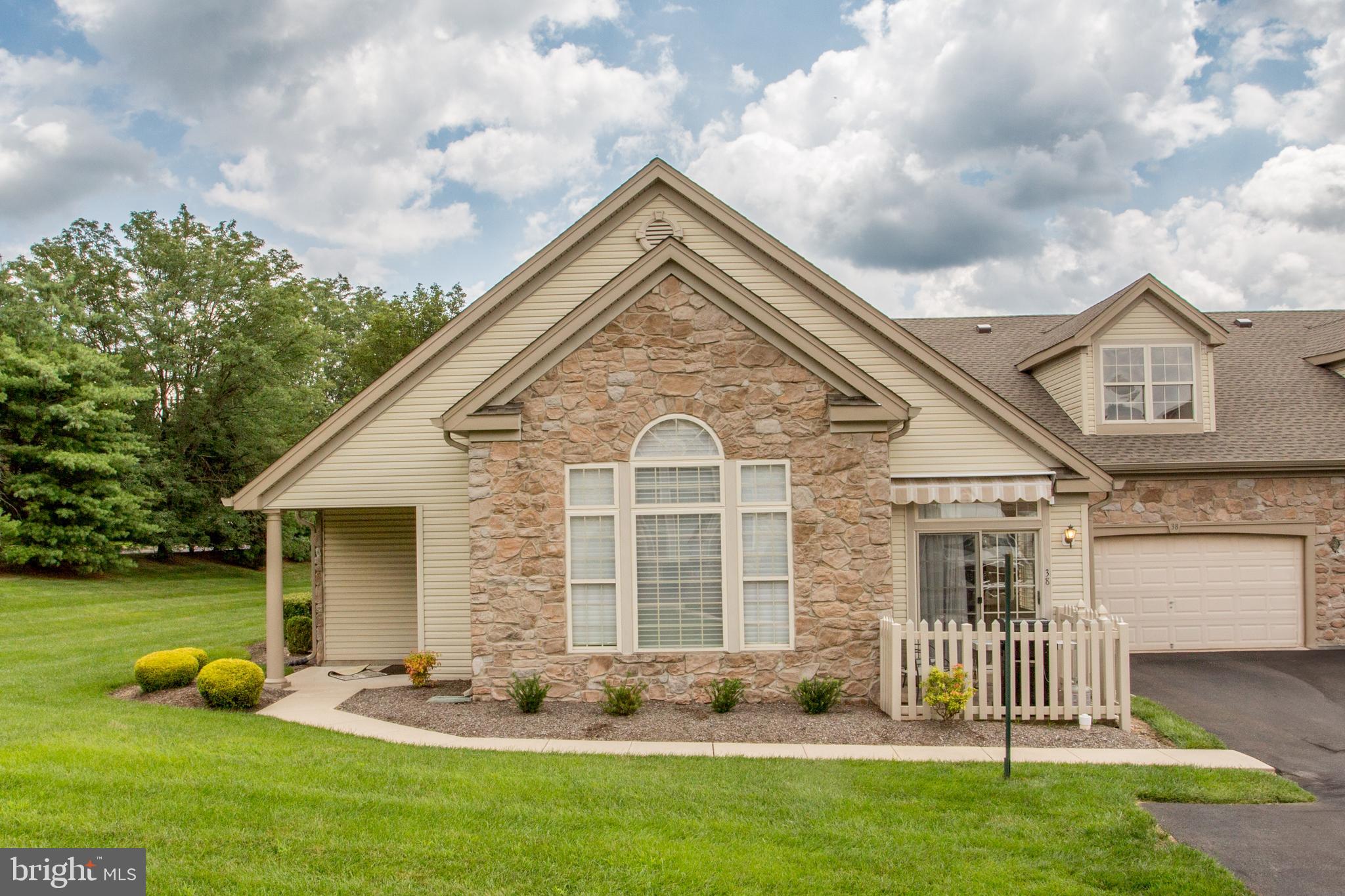 Welcome to this impeccably maintained carriage house located in the highly sought-
after 55+ community of Legacy Oaks in Richboro. This residence offers a spacious and
thoughtfully designed two-bedroom floor plan, complemented by two full bathrooms.
The formal living and dining areas feature soaring ceilings, expansive windows, and
abundant natural light—an ideal setting for entertaining guests or simply relaxing in
comfort. The beautifully renovated kitchen includes high-end finishes, ample cabinetry,
and a charming breakfast nook with direct access to a private patio complete with a
retractable awning. Upstairs, a generously sized bonus room offers flexible living
options—perfect for a home office, creative studio, or potential third bedroom. Just off the bonus room is a terrific additional storage room. More highlights include stunning flooring throughout, a convenient main-level laundry room, and an attached two-car garage. Residents of Legacy Oaks enjoy a low-maintenance
lifestyle along with access to a vibrant community.
Experience the perfect blend of comfort, style, and convenience in this exceptional home.