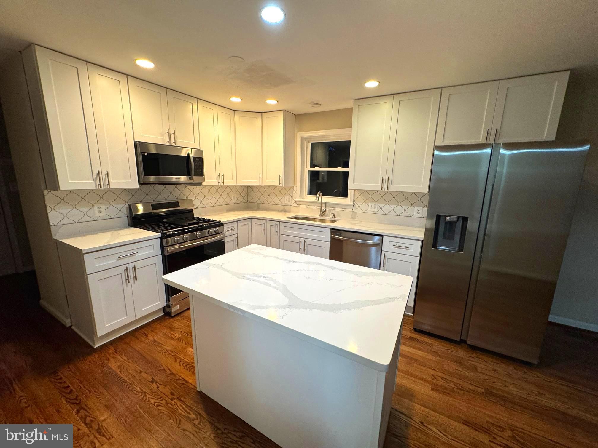 ALTA VISTA - Residential