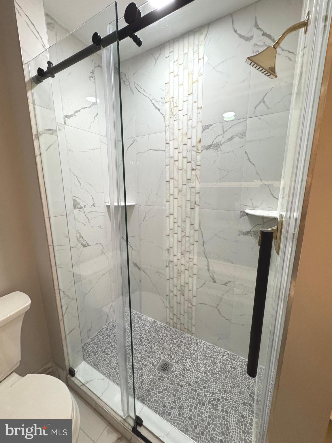 ALTA VISTA - Residential