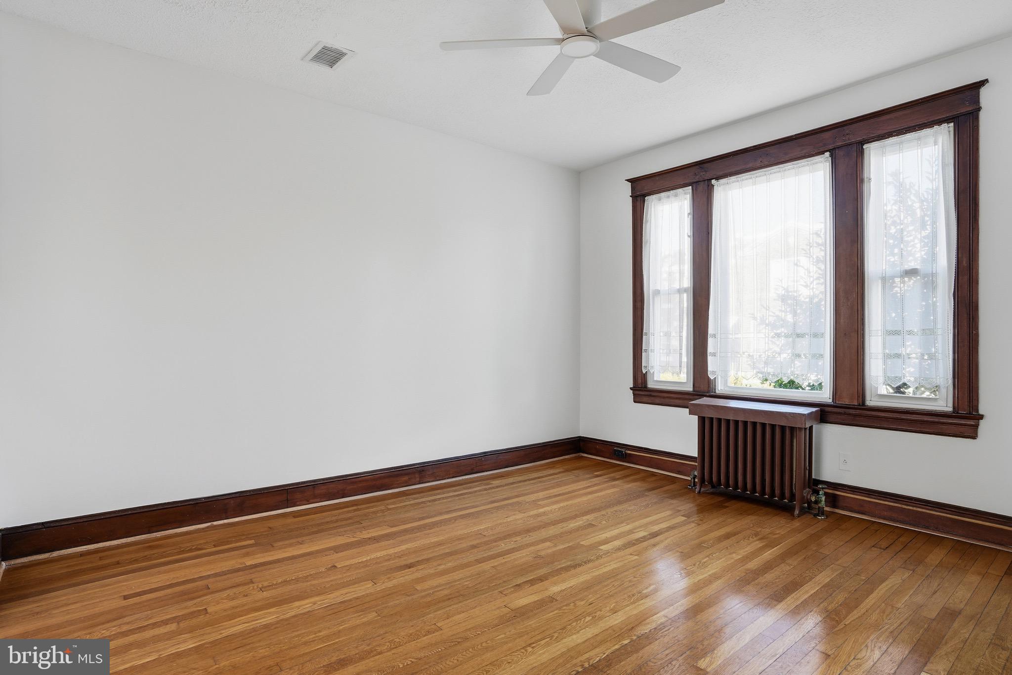 1036 QUEBEC PLACE NW