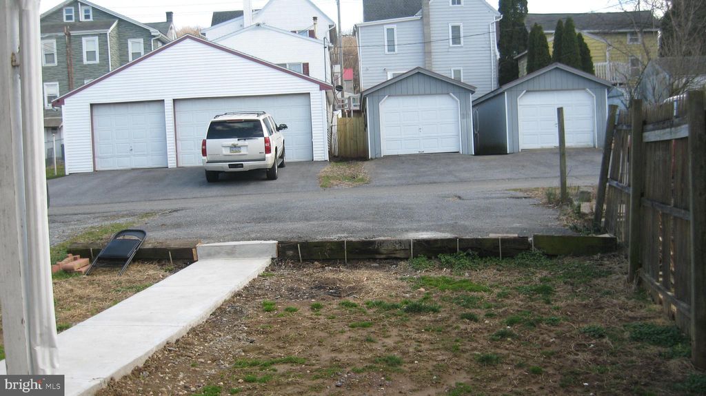 Photo of 129 GRANT ST, EPHRATA, PA 17522 (MLS # PALA2031716)