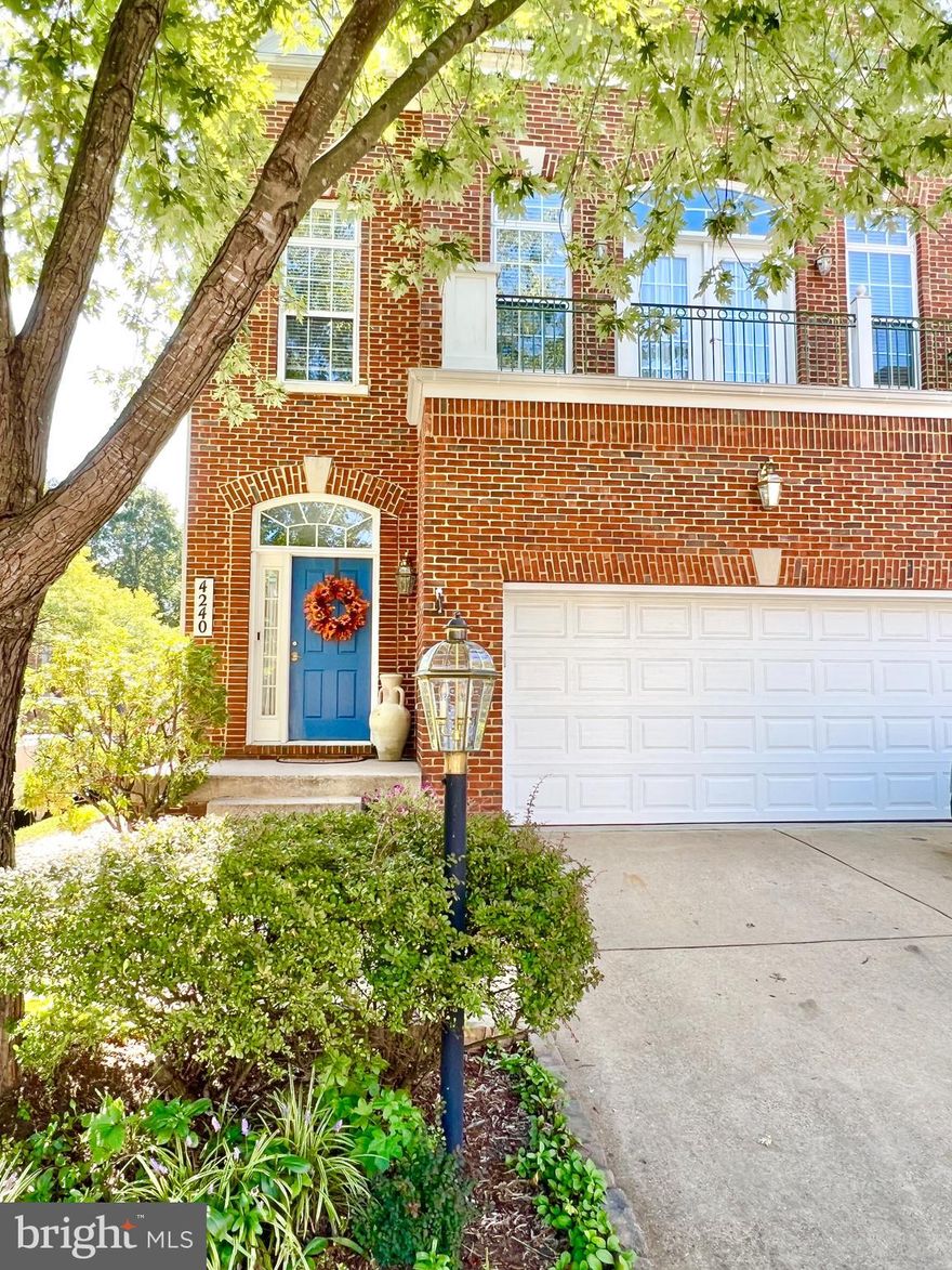 Enjoy being in the heart of Mount Vernon! Spacious, open, bright and lots of light , this single family home  is ready for you! Souring ceilings, hardwood floors and lots of space for your big furniture. Owner's suite has huge walk in closets with custom shelves, drawers and more! Owner's bathroom with separate tub and shower and double vanities. 3 other spacious bedrooms. Enjoy the fireplace for those winter months! 2 car garage and extra driveway spaces.   Easy access to parks, trails, stores,  restaurants,  Ft Belvoir workplaces, US-1 and GW Parkway. One block to bus stop. NO PETS!