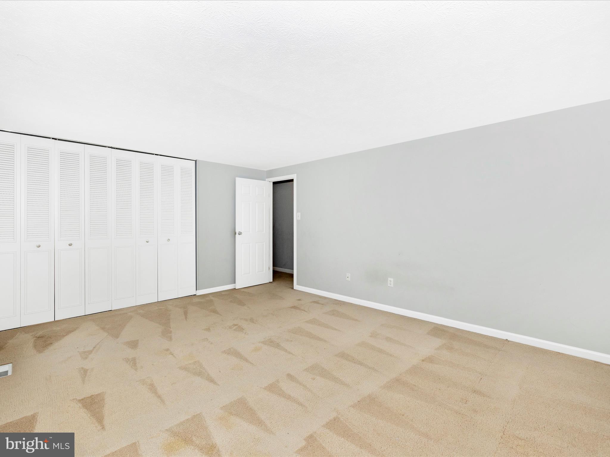 HILCREST ORCHARDS - Residential