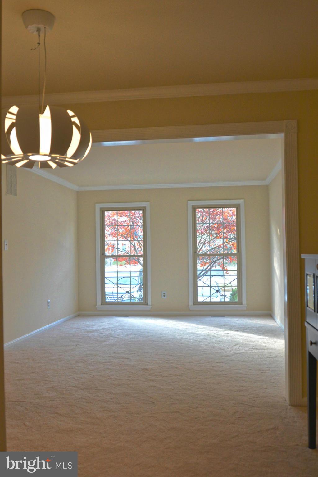 WOODLYNNE COMMUNITY - Residential