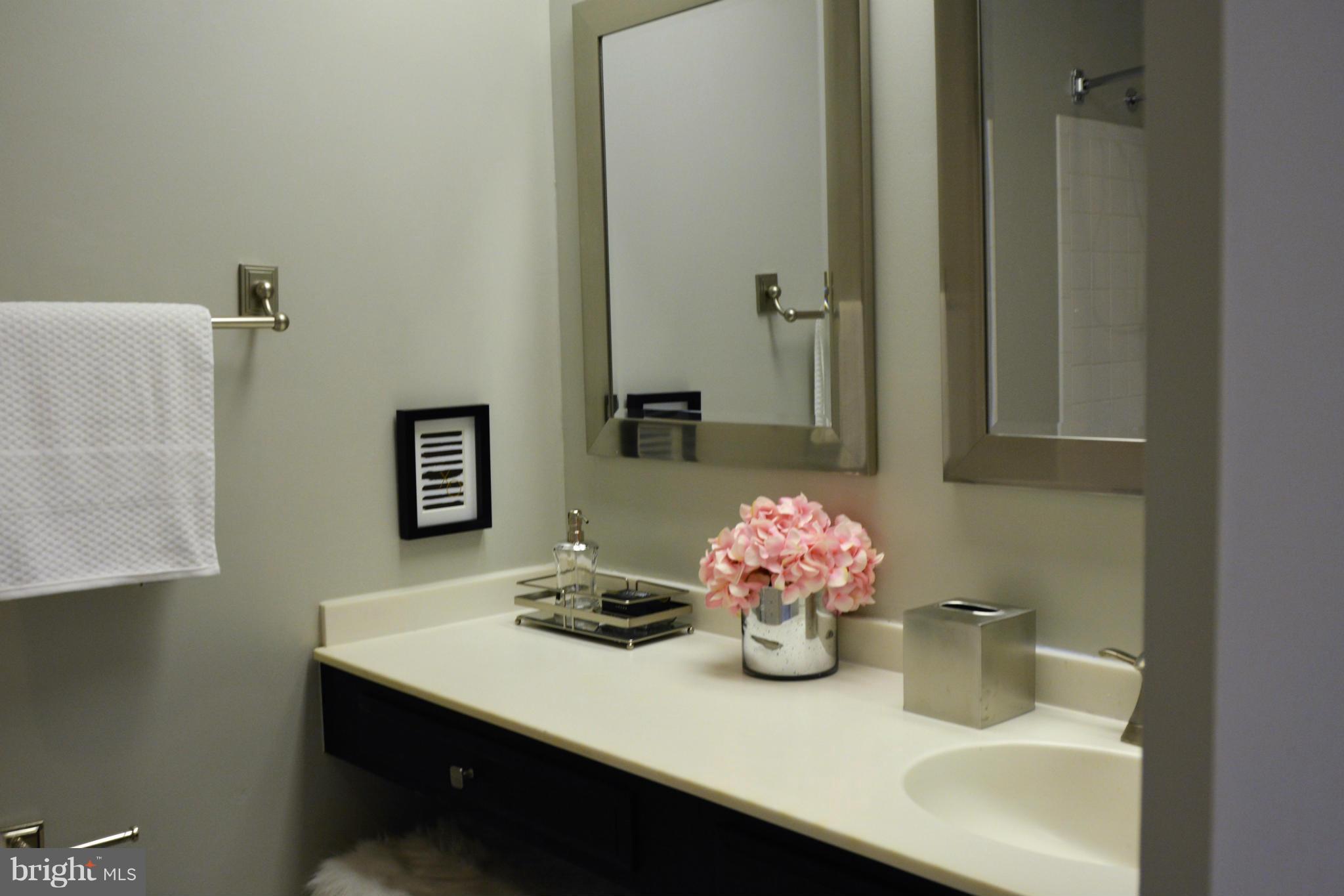 WOODLYNNE COMMUNITY - Residential