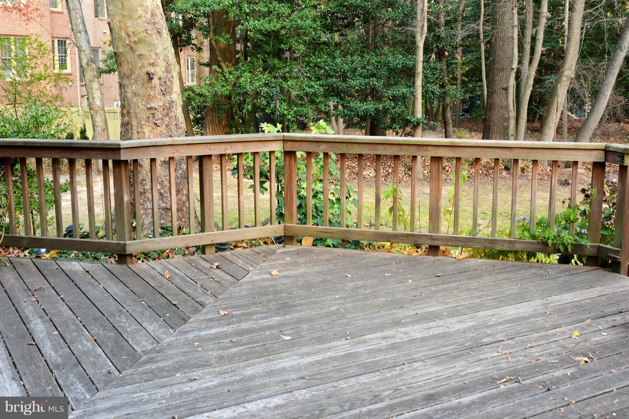 WOODLYNNE COMMUNITY - Residential