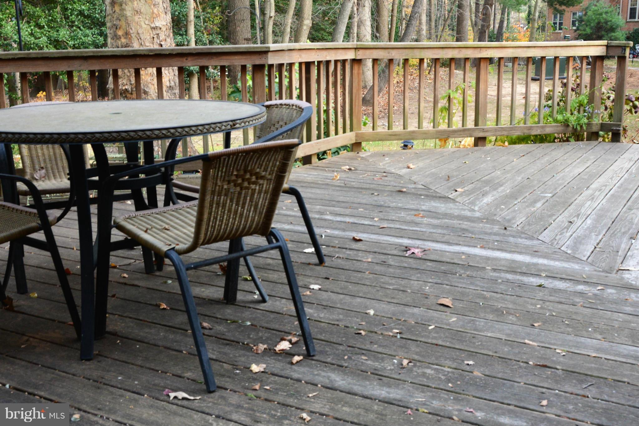 WOODLYNNE COMMUNITY - Residential