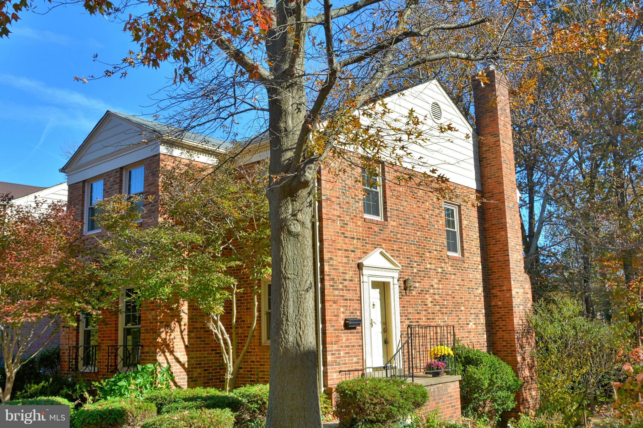 WOODLYNNE COMMUNITY - Residential