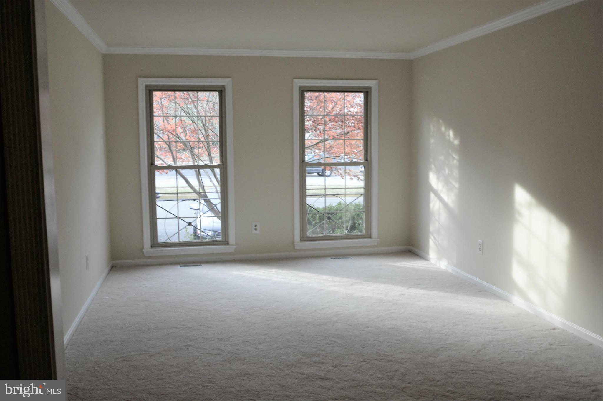 WOODLYNNE COMMUNITY - Residential