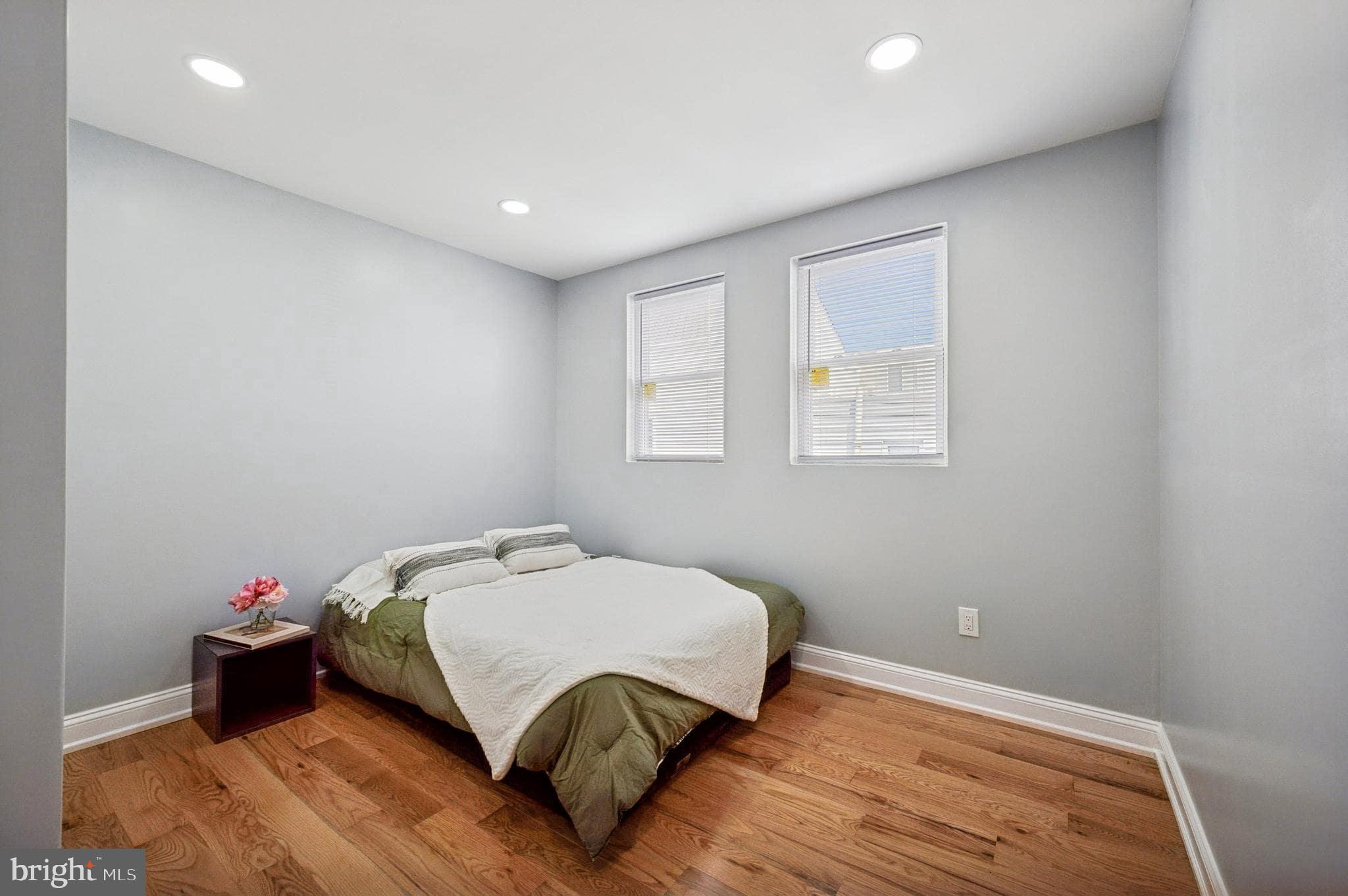 POINT BREEZE - Residential Lease