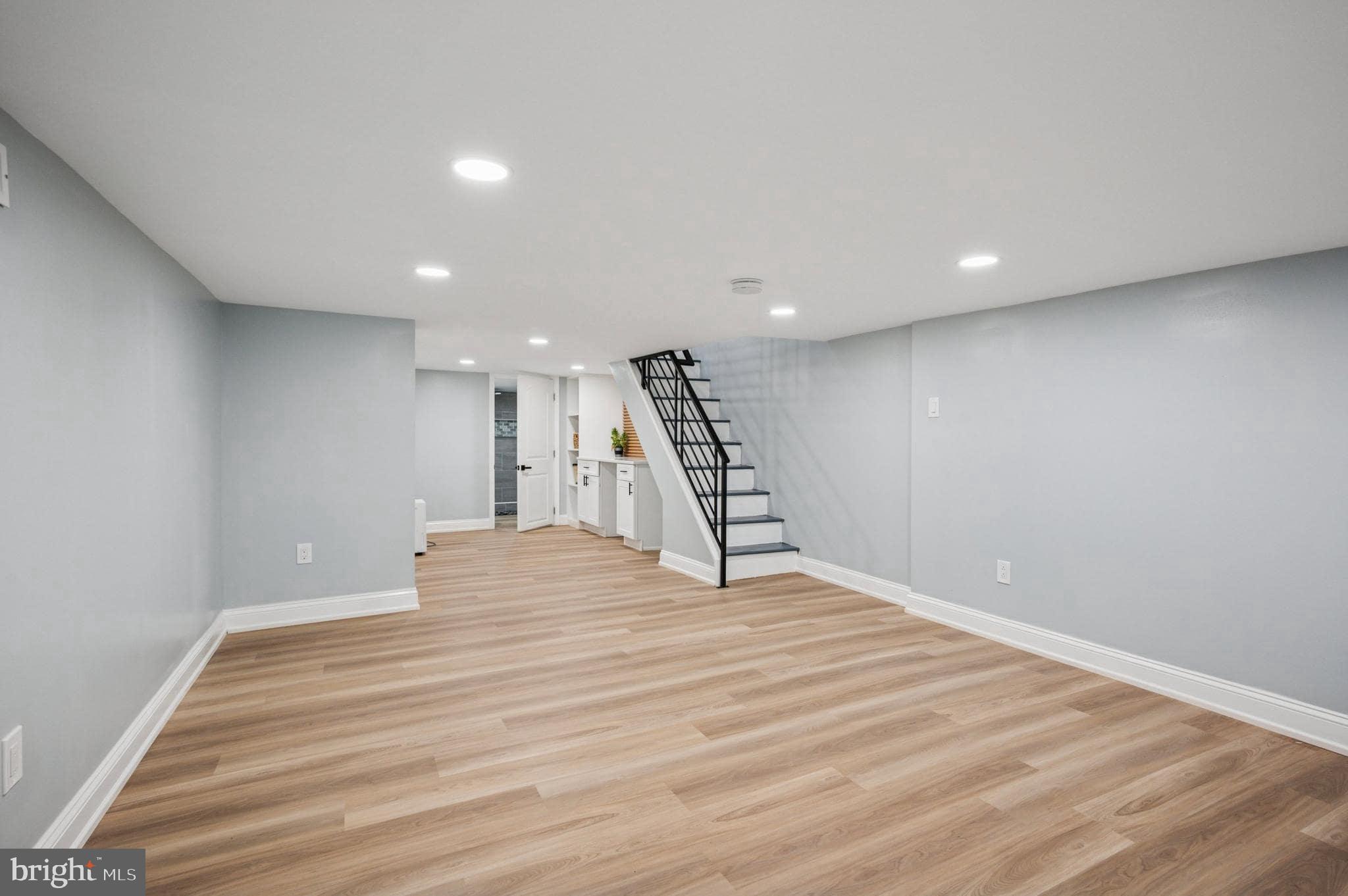 POINT BREEZE - Residential Lease