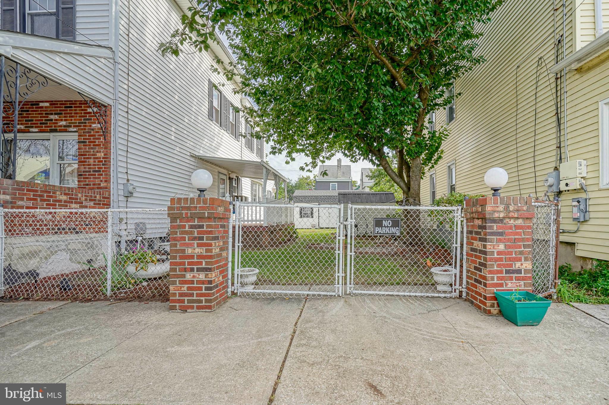 423 CUMBERLAND STREET