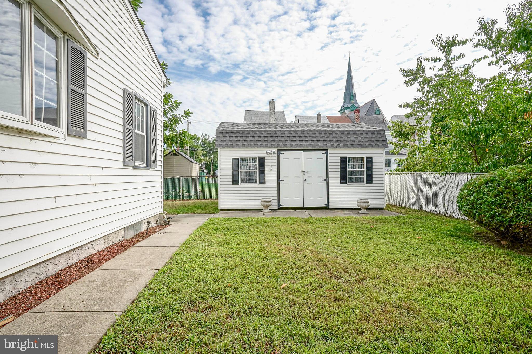 423 CUMBERLAND STREET