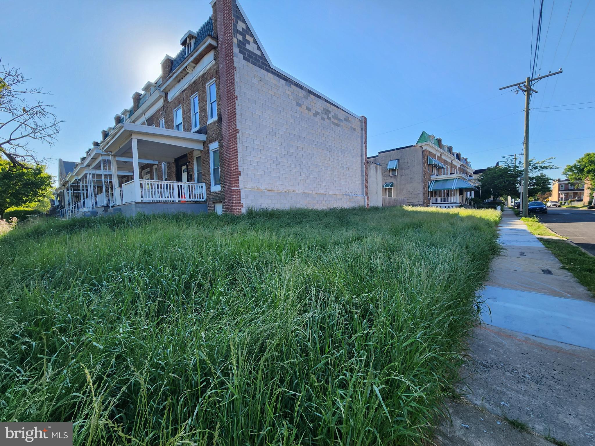 3825 FAIRVIEW AVENUE