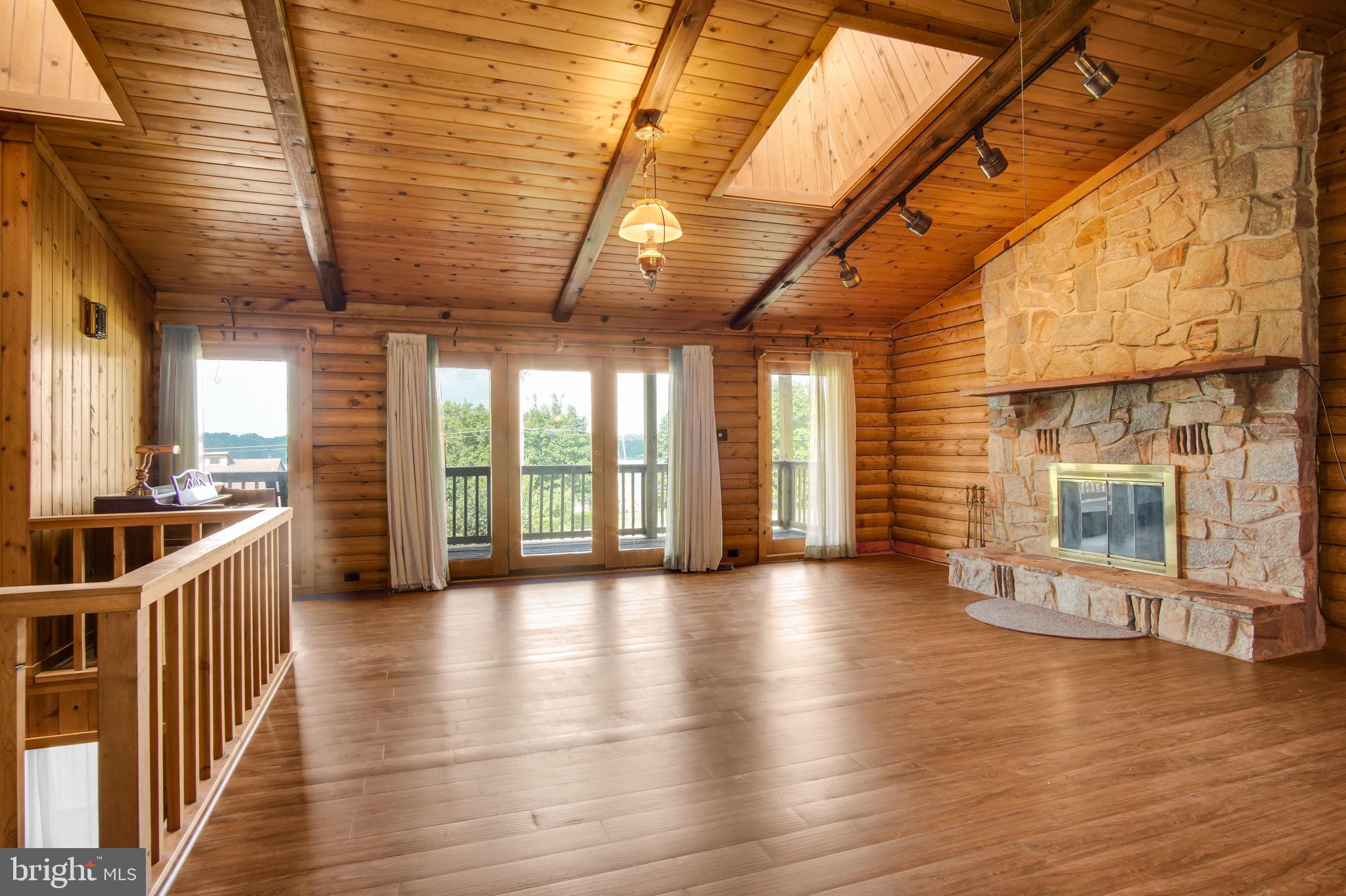 19 LAKE MEADE DRIVE