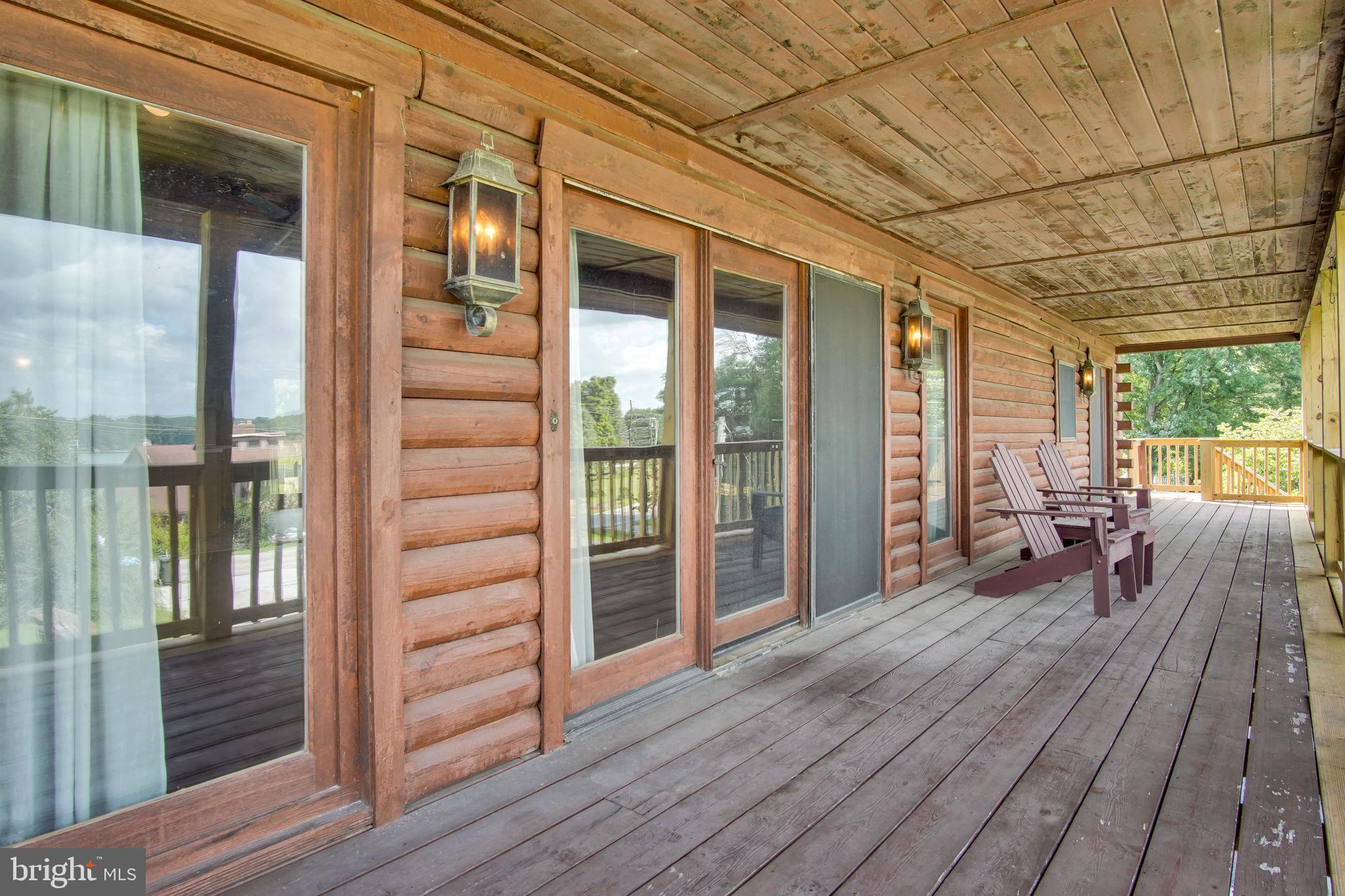 19 LAKE MEADE DRIVE