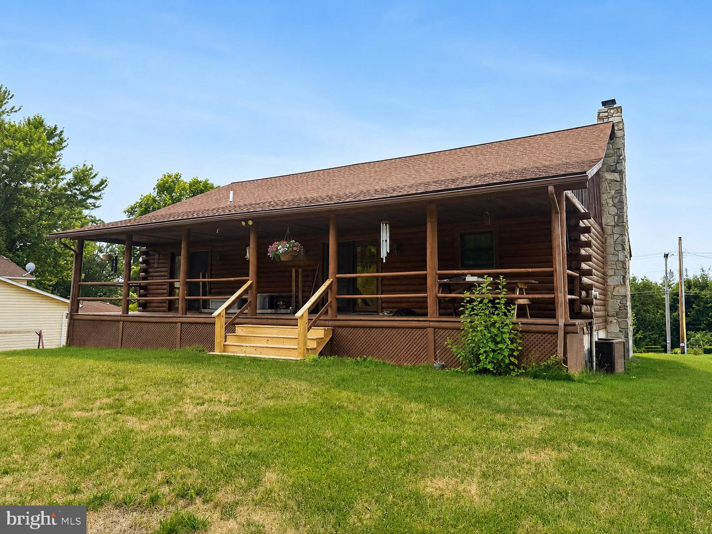 19 LAKE MEADE DRIVE
