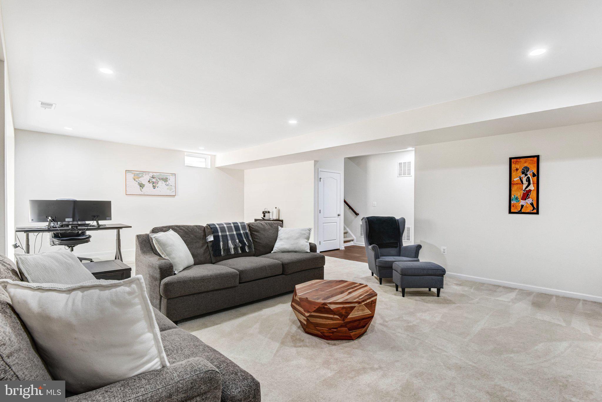 LENAH MILL - Residential