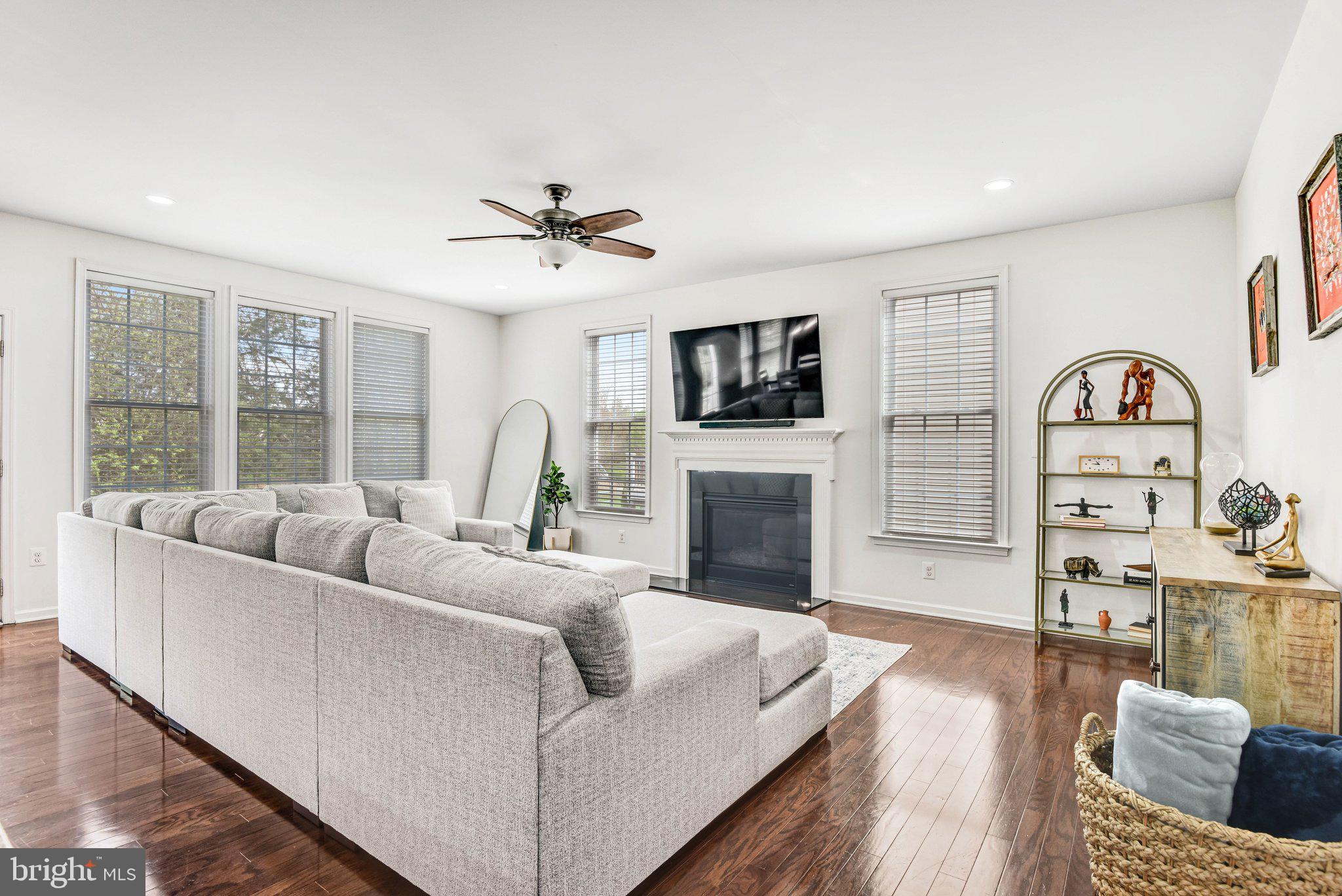 LENAH MILL - Residential