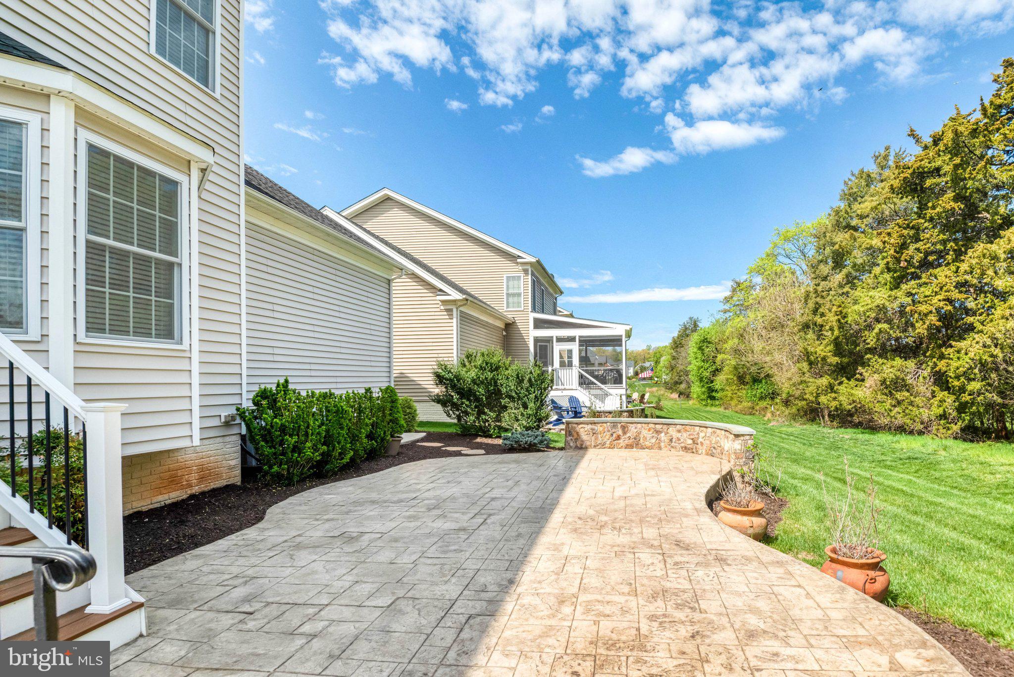 LENAH MILL - Residential