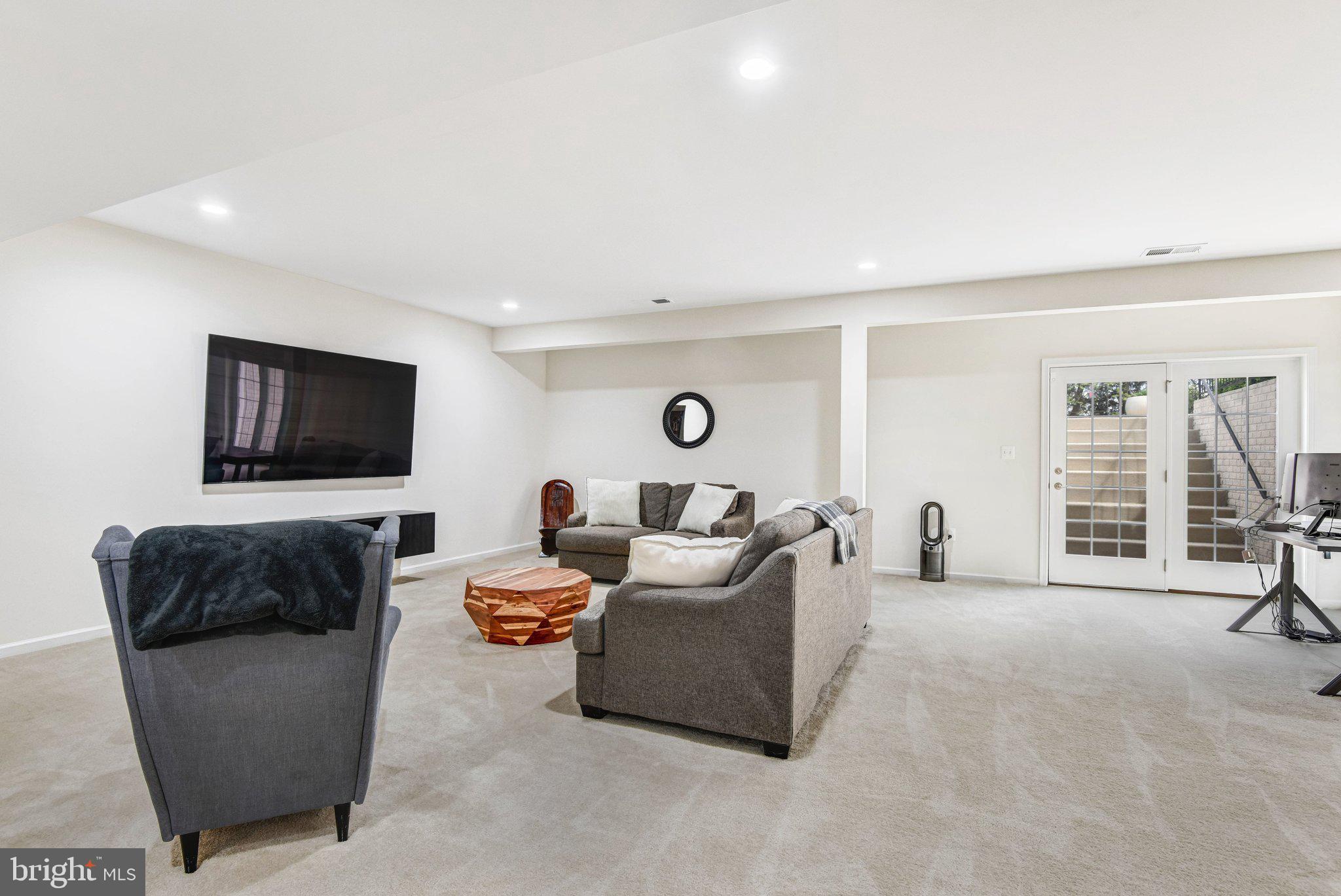 LENAH MILL - Residential