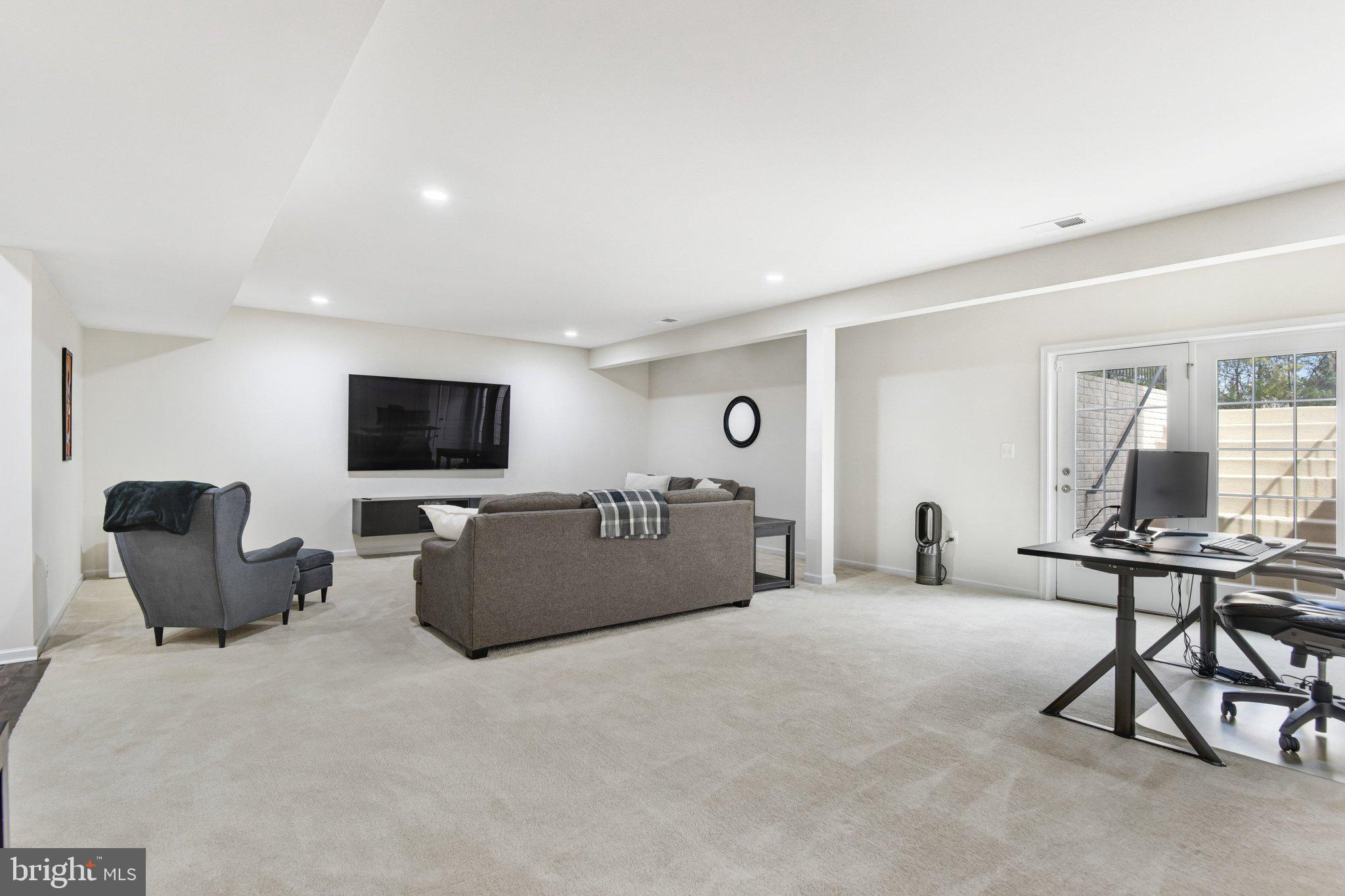 LENAH MILL - Residential