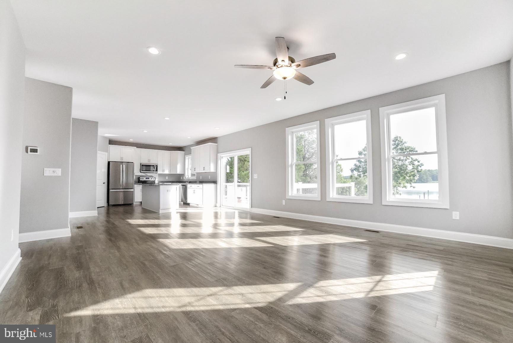 ST GEORGE BEACH - Residential