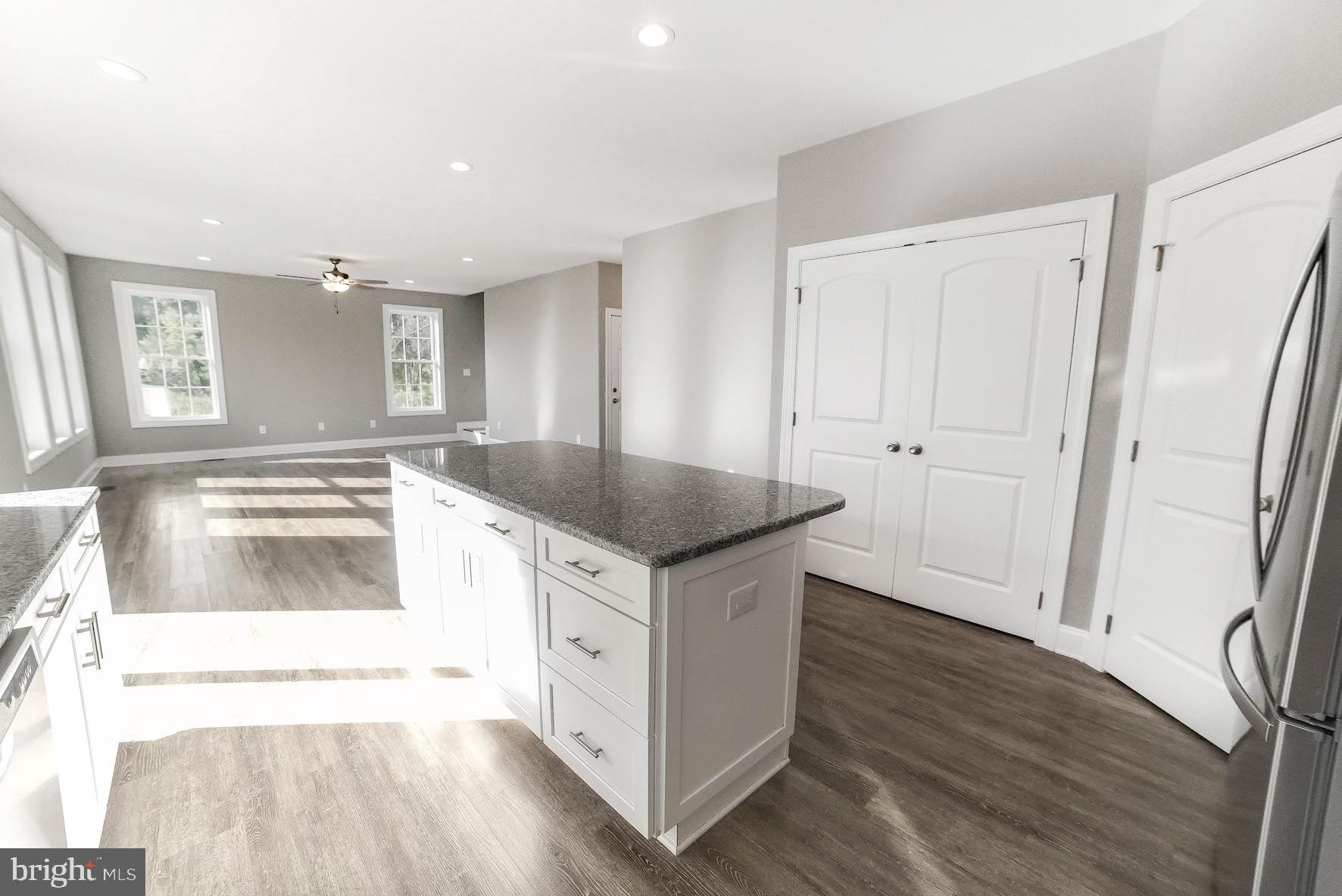 ST GEORGE BEACH - Residential