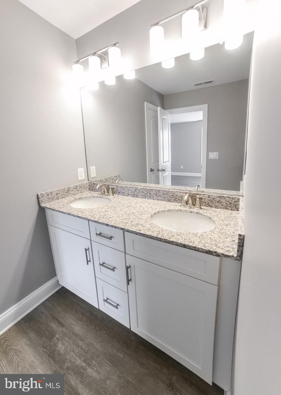 ST GEORGE BEACH - Residential