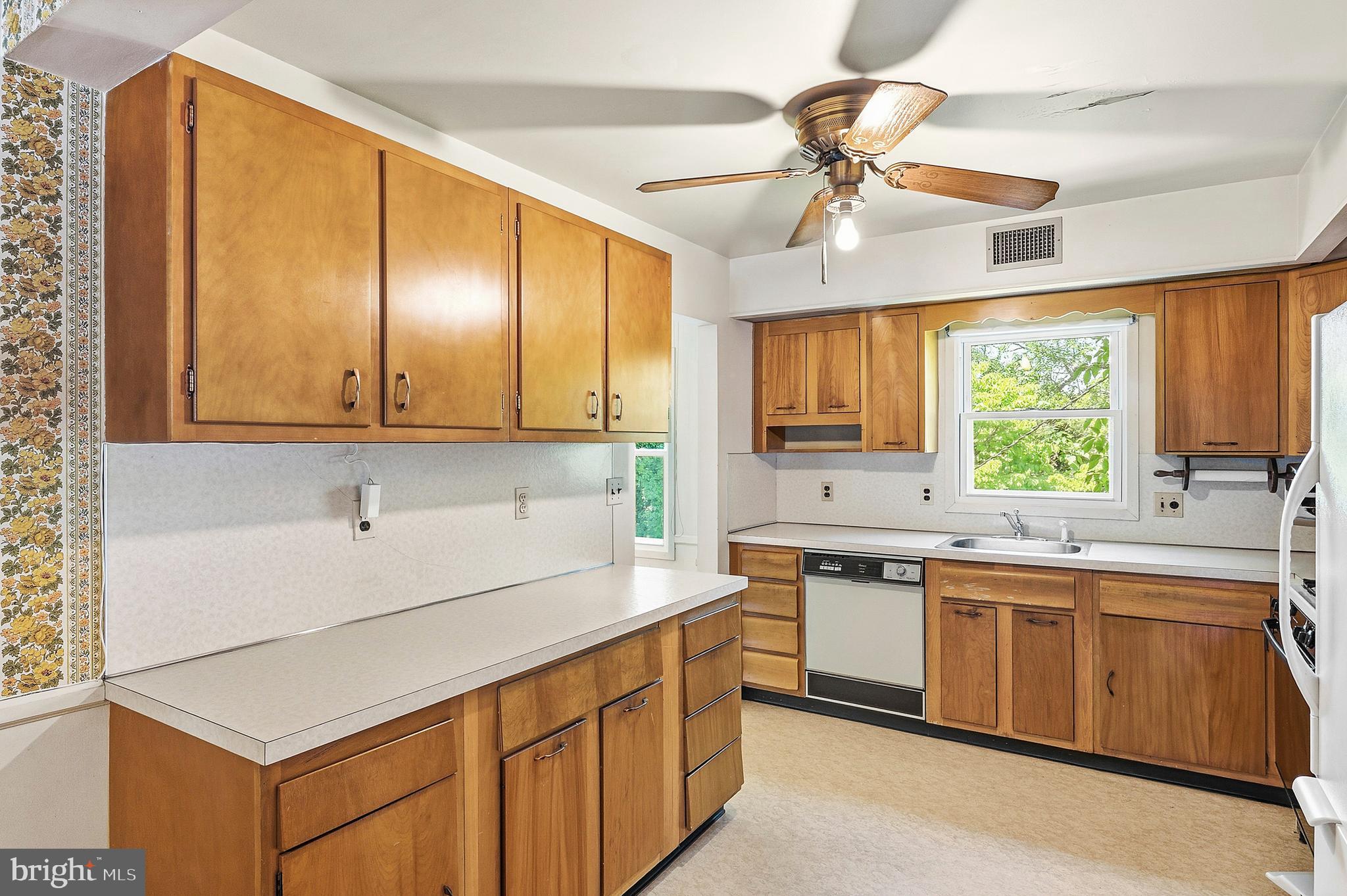 MAPLE RIDGE - Residential