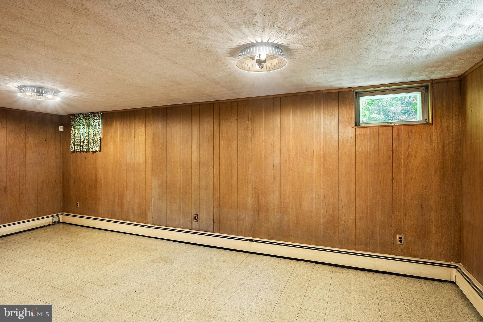 MAPLE RIDGE - Residential