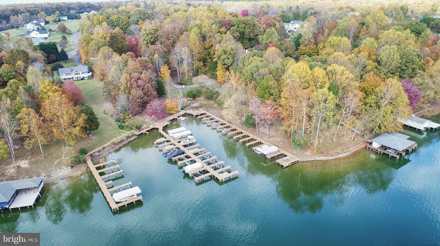 WYNDEMERE - Residential