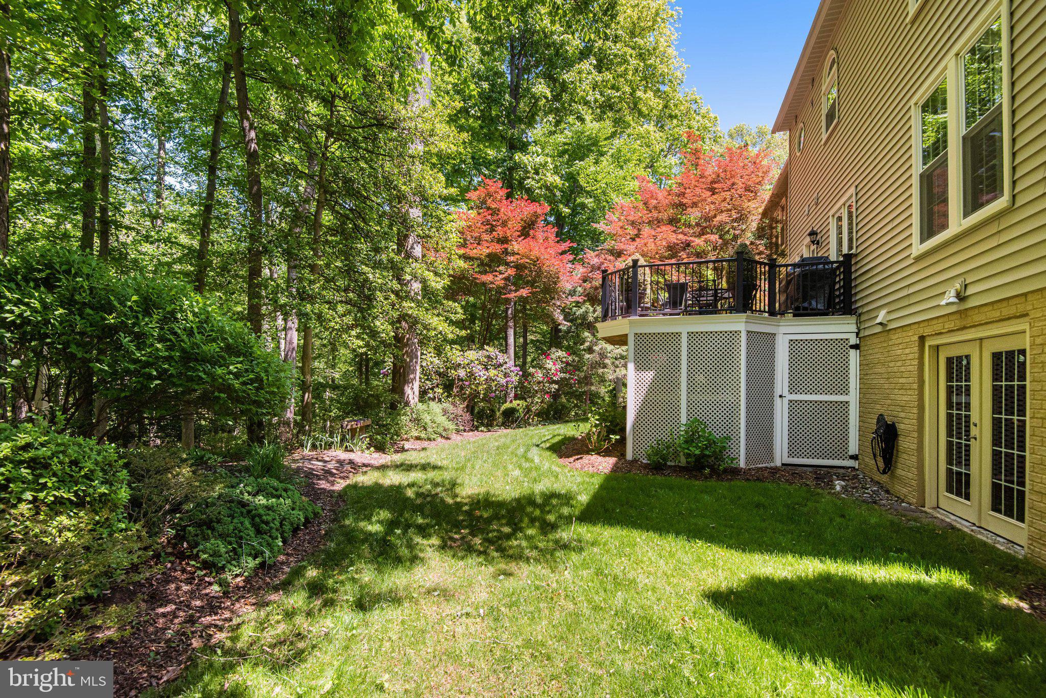 MEADOWBROOK WOODS - Residential