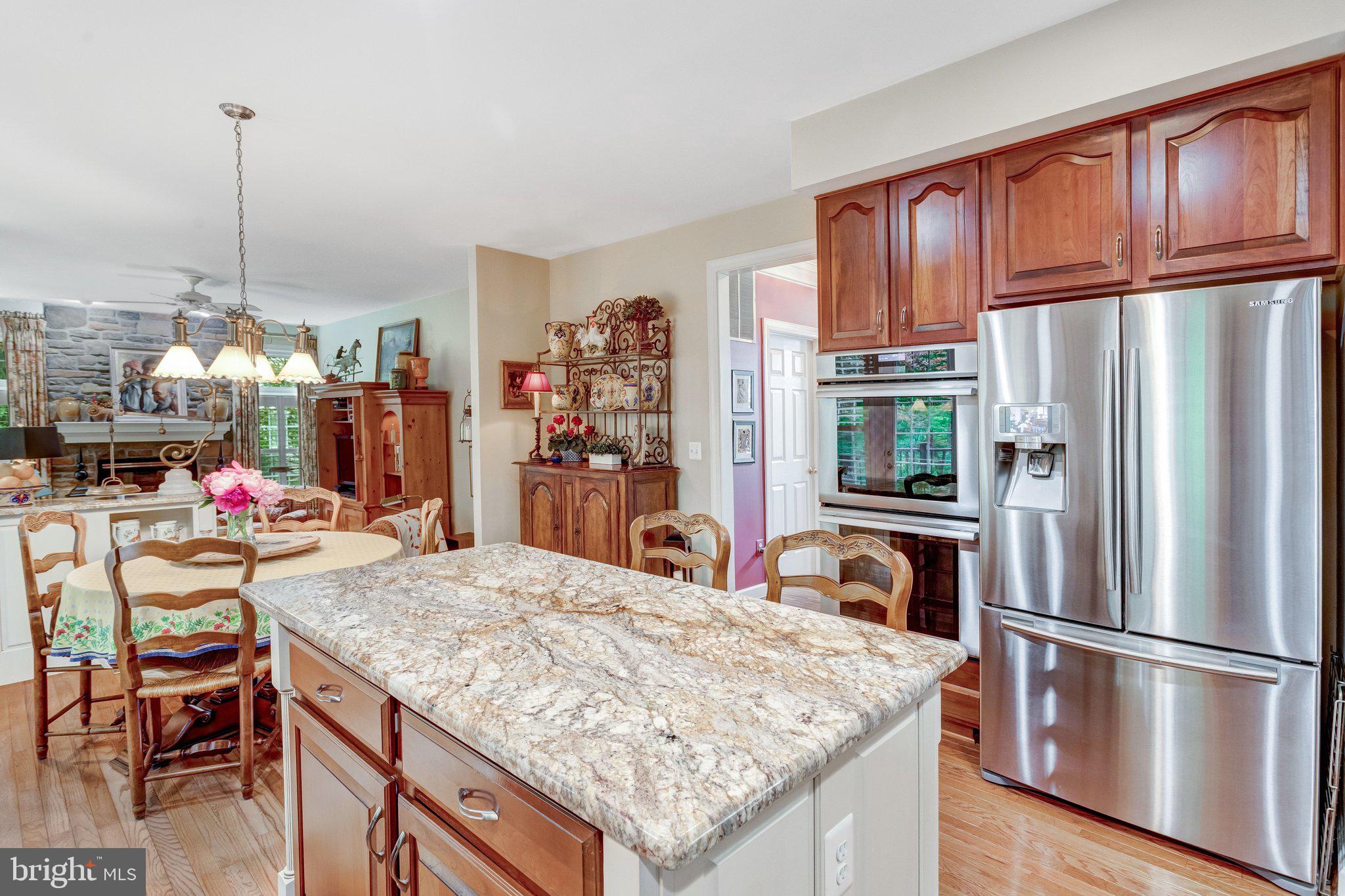 MEADOWBROOK WOODS - Residential