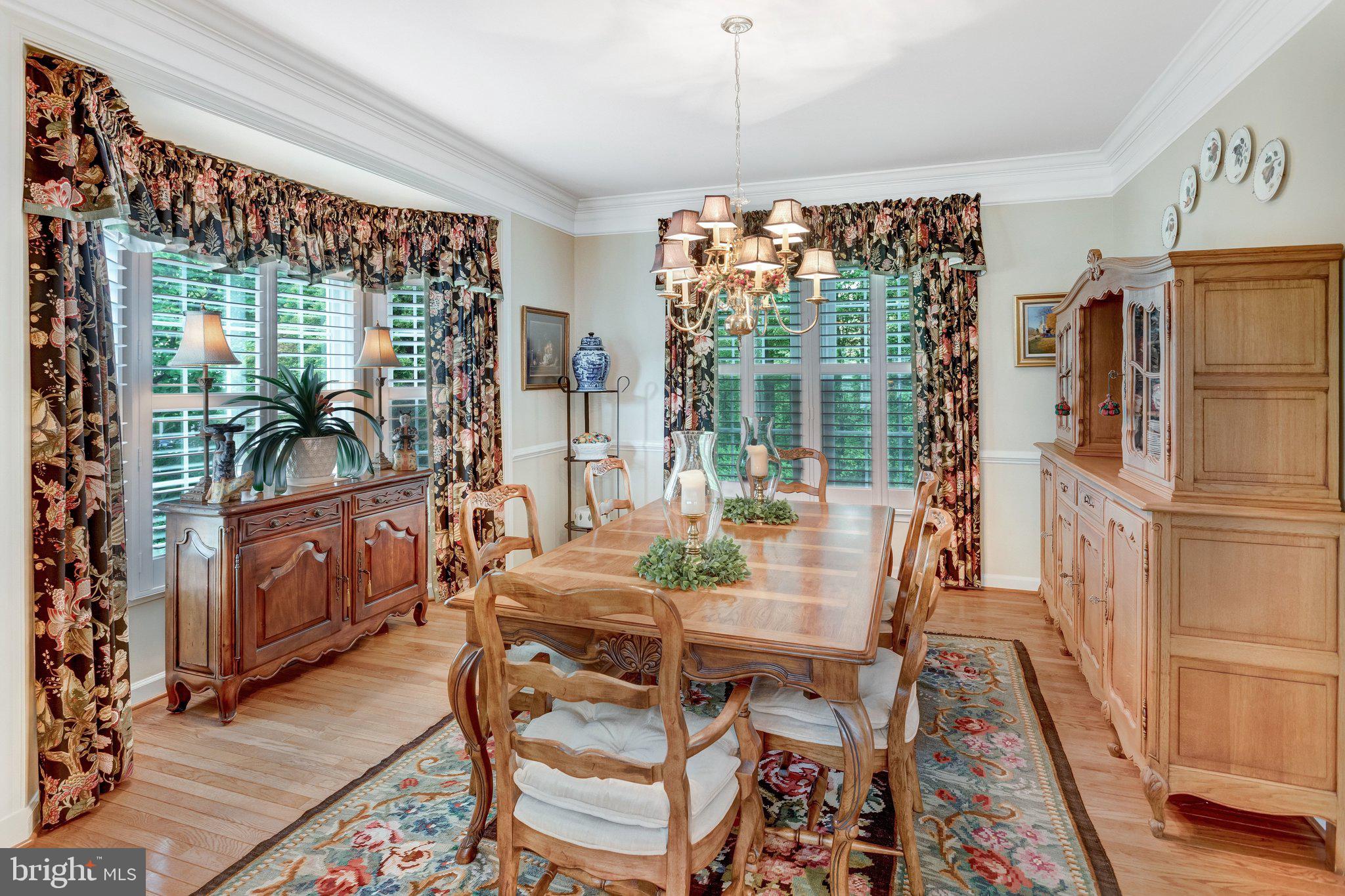 MEADOWBROOK WOODS - Residential