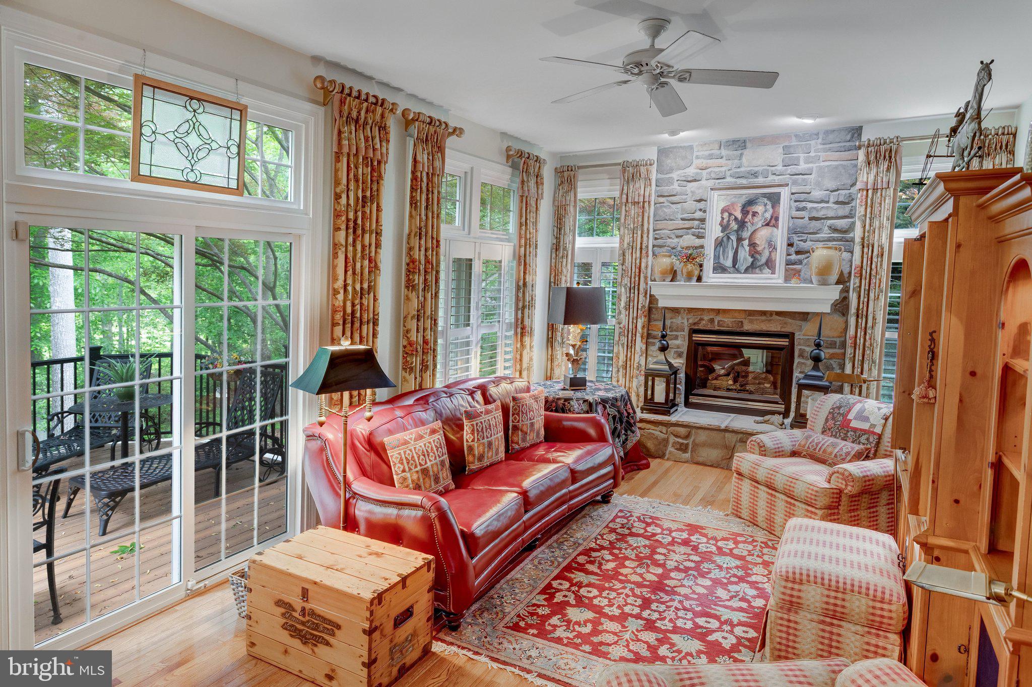 MEADOWBROOK WOODS - Residential