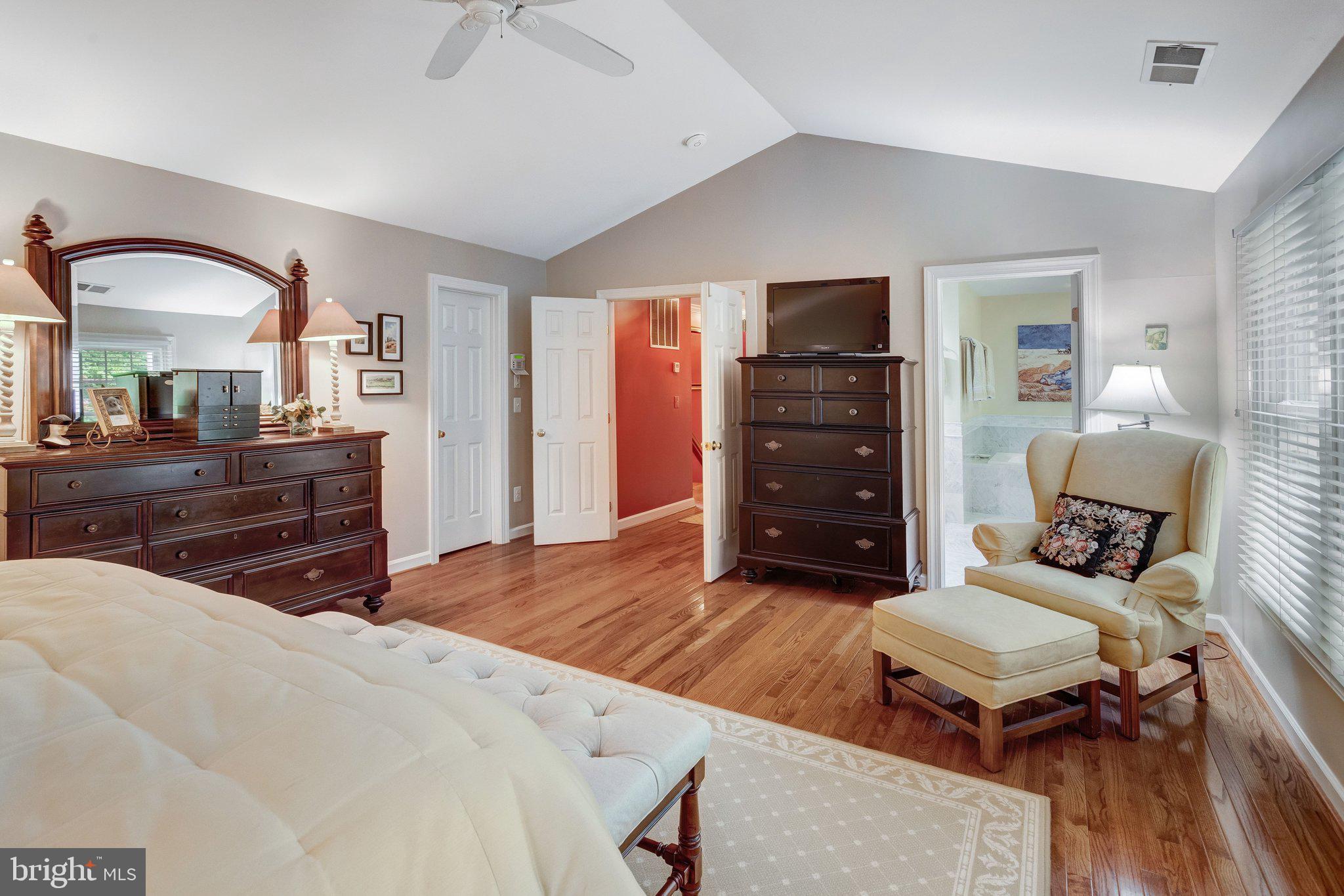 MEADOWBROOK WOODS - Residential
