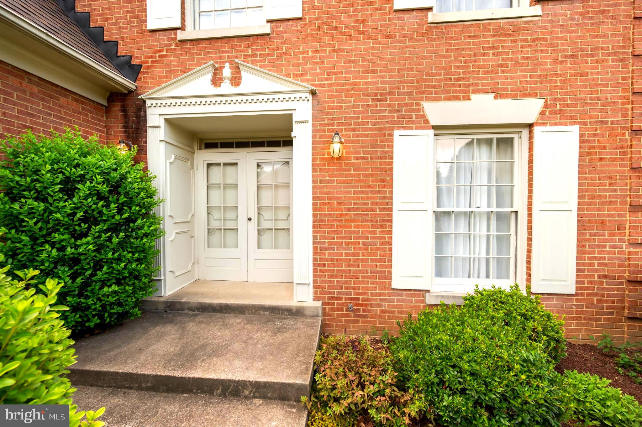 10253 GAINSBOROUGH