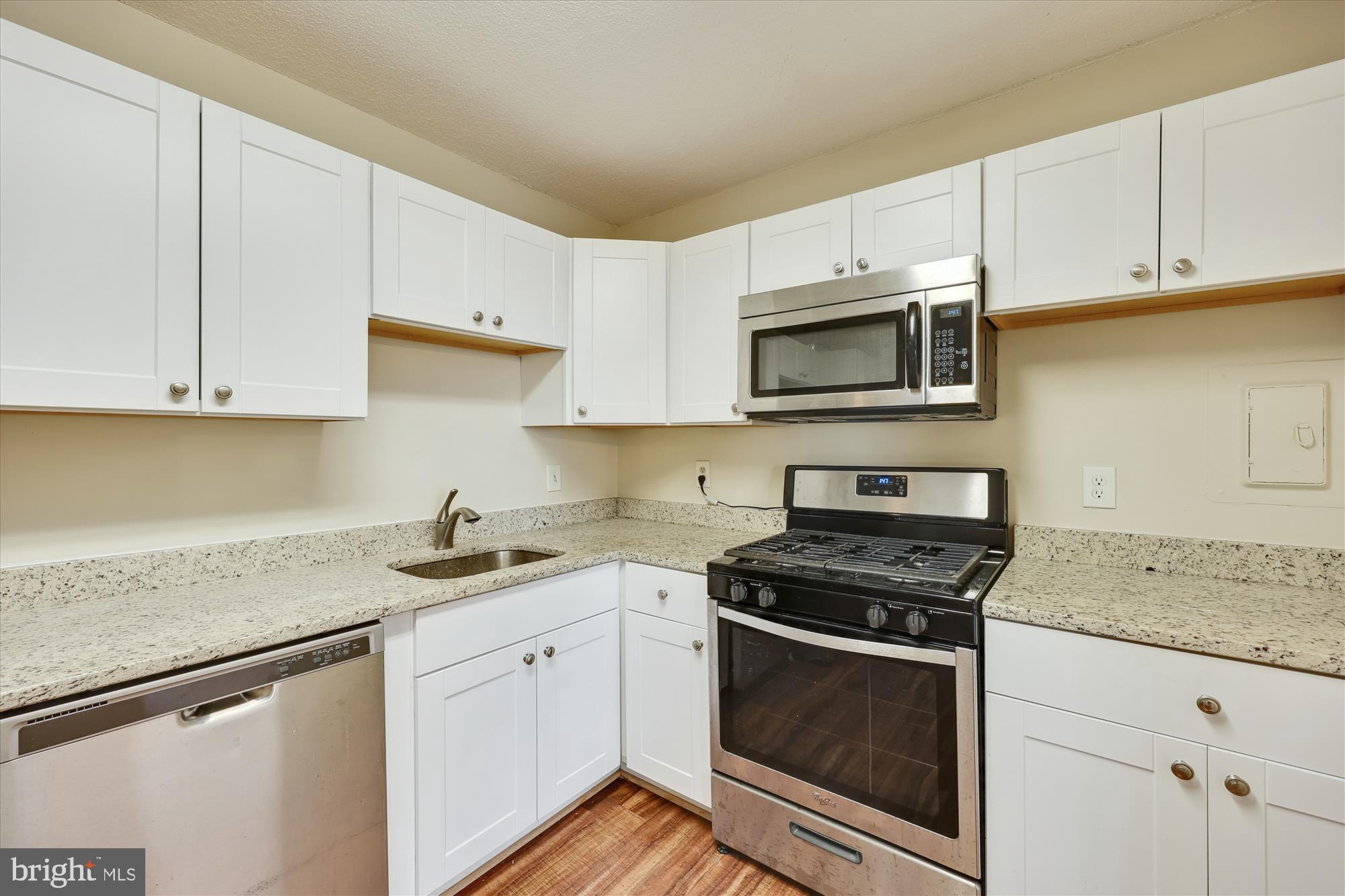 UNIVERSITY TOWERS CODM - Residential