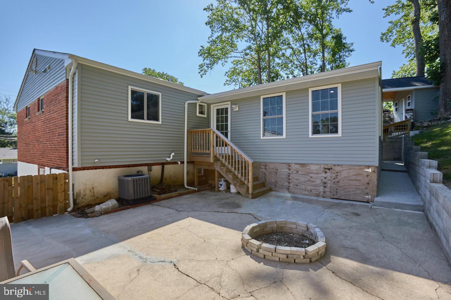 EAST SPRINGBROOK - Residential