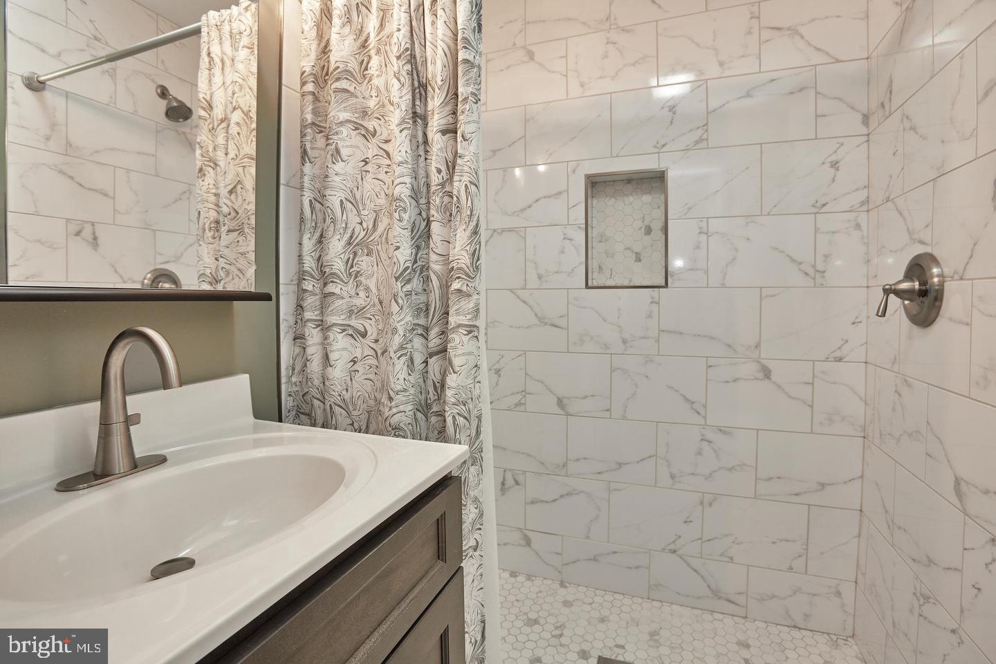 EAST SPRINGBROOK - Residential