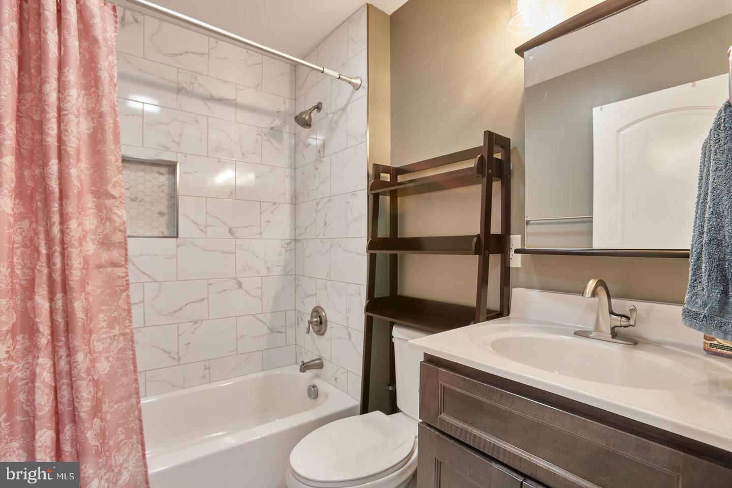 EAST SPRINGBROOK - Residential