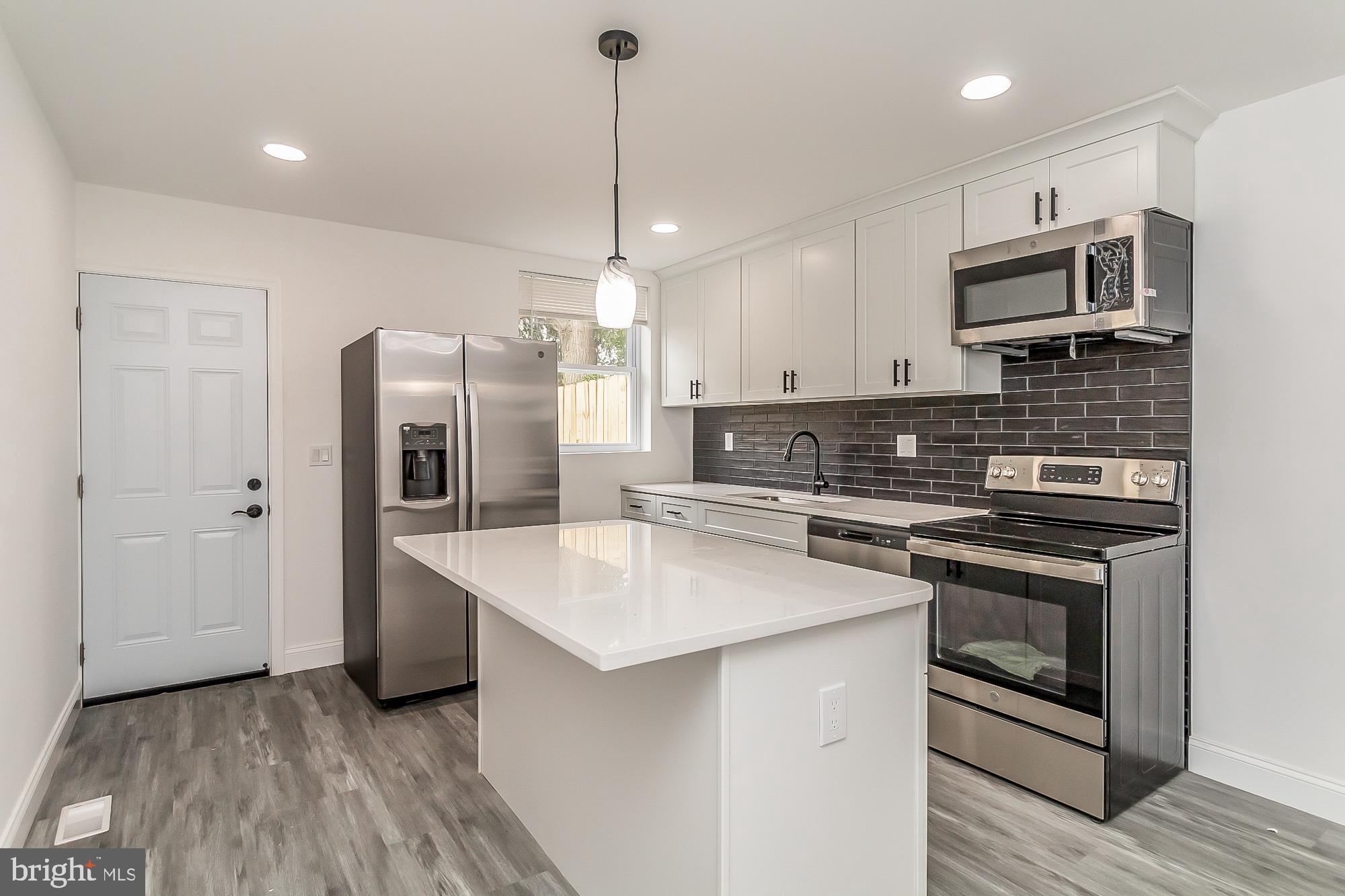 ROSEMONT - Residential