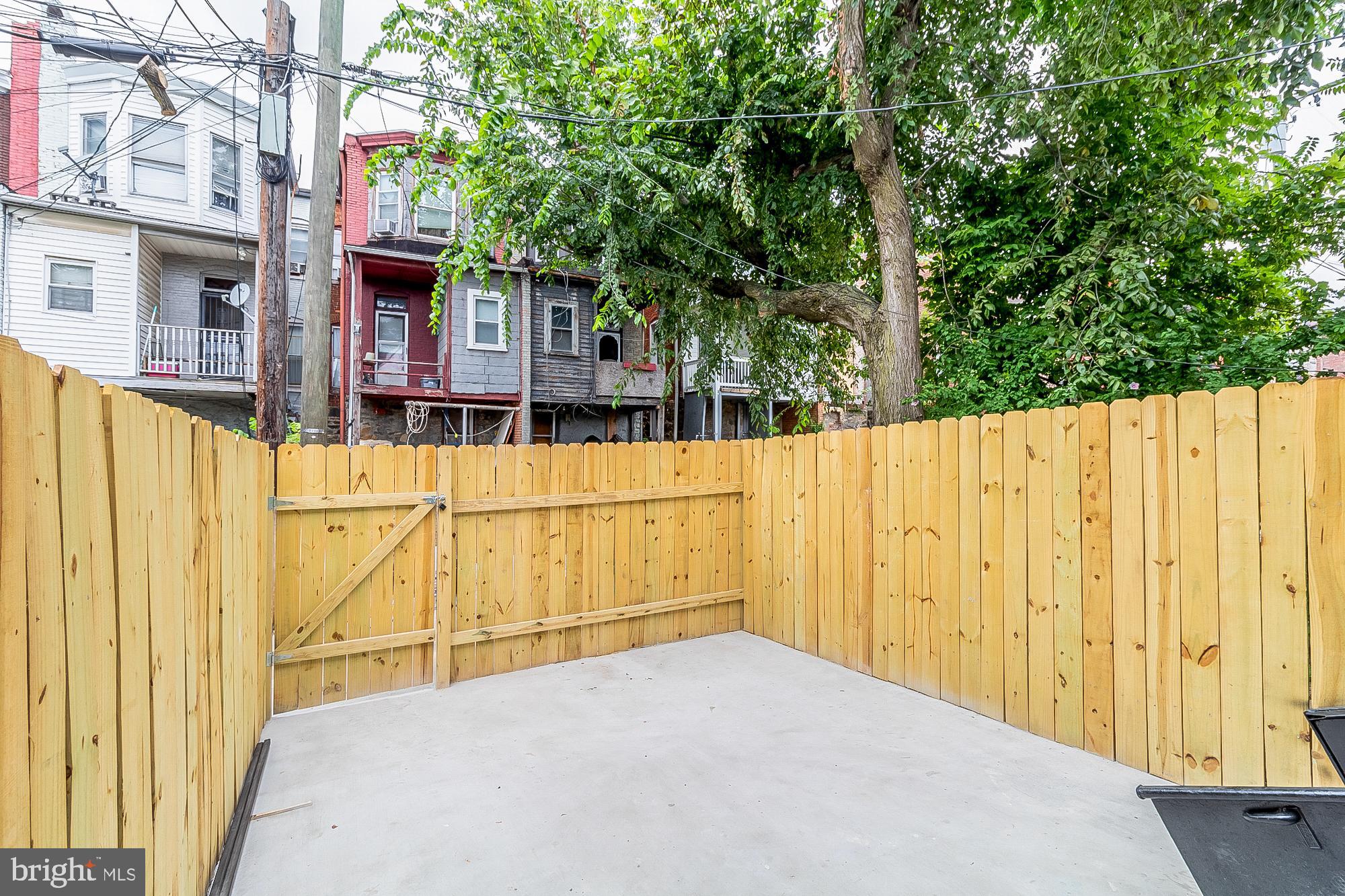 ROSEMONT - Residential